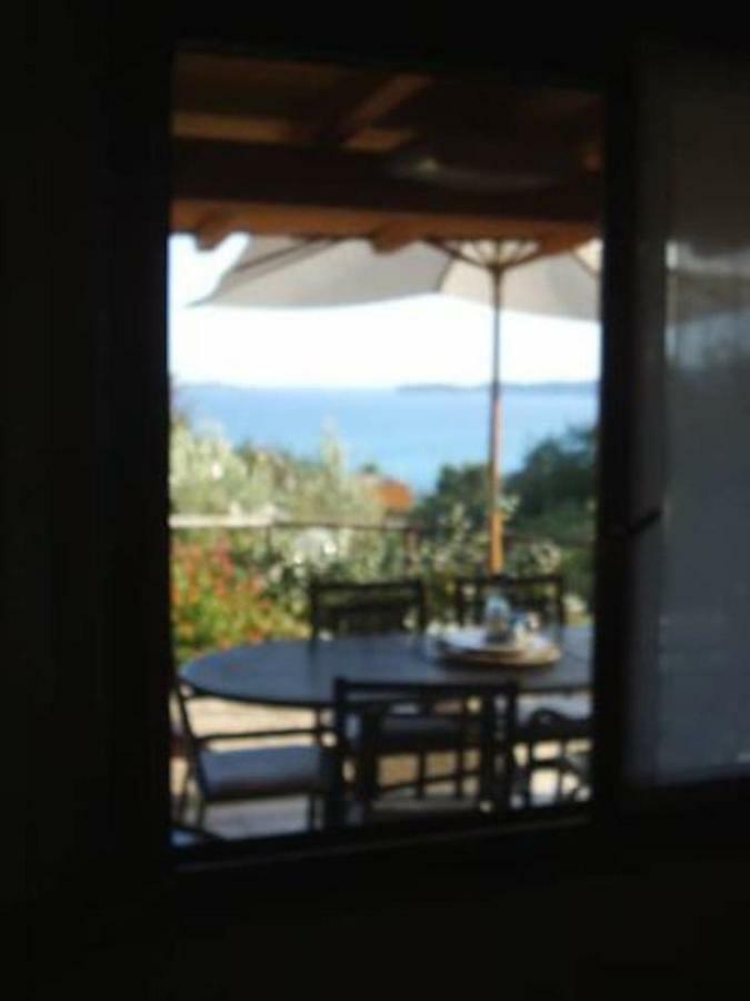 Casa Vacanza La Terrazza Panoramica A 200 Mt Dal Mare Simius Exterior photo